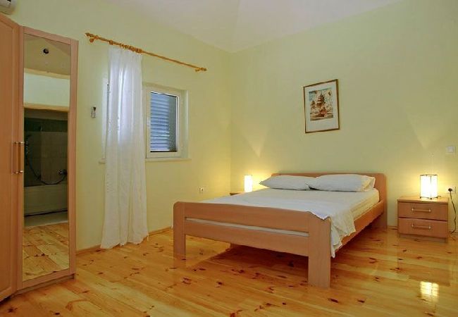 House in Vela Luka - Holiday Home in Tri Porte (Potirna) with Seaview, Terrace, Air condition, WIFI (39-1) House in Vela Luka - Holiday Home in Tri Porte (Potirna) with Seaview, Terrace, Air condition, WIFI (39-1)