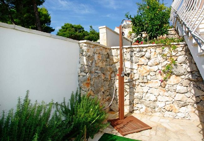 House in Vela Luka - Holiday Home in Tri Porte (Potirna) with Seaview, Terrace, Air condition, WIFI (39-1) House in Vela Luka - Holiday Home in Tri Porte (Potirna) with Seaview, Terrace, Air condition, WIFI (39-1)