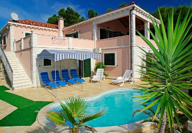 House in Vela Luka - Holiday Home in Tri Porte (Potirna) with Seaview, Terrace, Air condition, WIFI (39-1) House in Vela Luka - Holiday Home in Tri Porte (Potirna) with Seaview, Terrace, Air condition, WIFI (39-1)