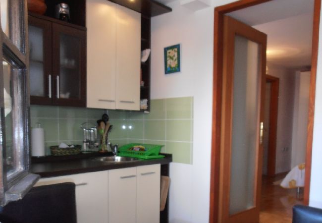 Apartment in Veli Lošinj - Apartment in Veli Lošinj with Terrace, Air condition, WIFI, Washing machine (63-2) Apartment in Veli Lošinj - Apartment in Veli Lošinj with Terrace, Air condition, WIFI, Washing machine (63-2)