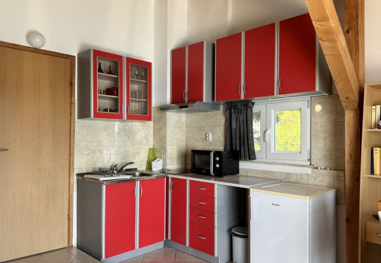Studio in Tribunj - Studio apartment in Tribunj with Seaview, Balcony, Air condition, WIFI (68-1)