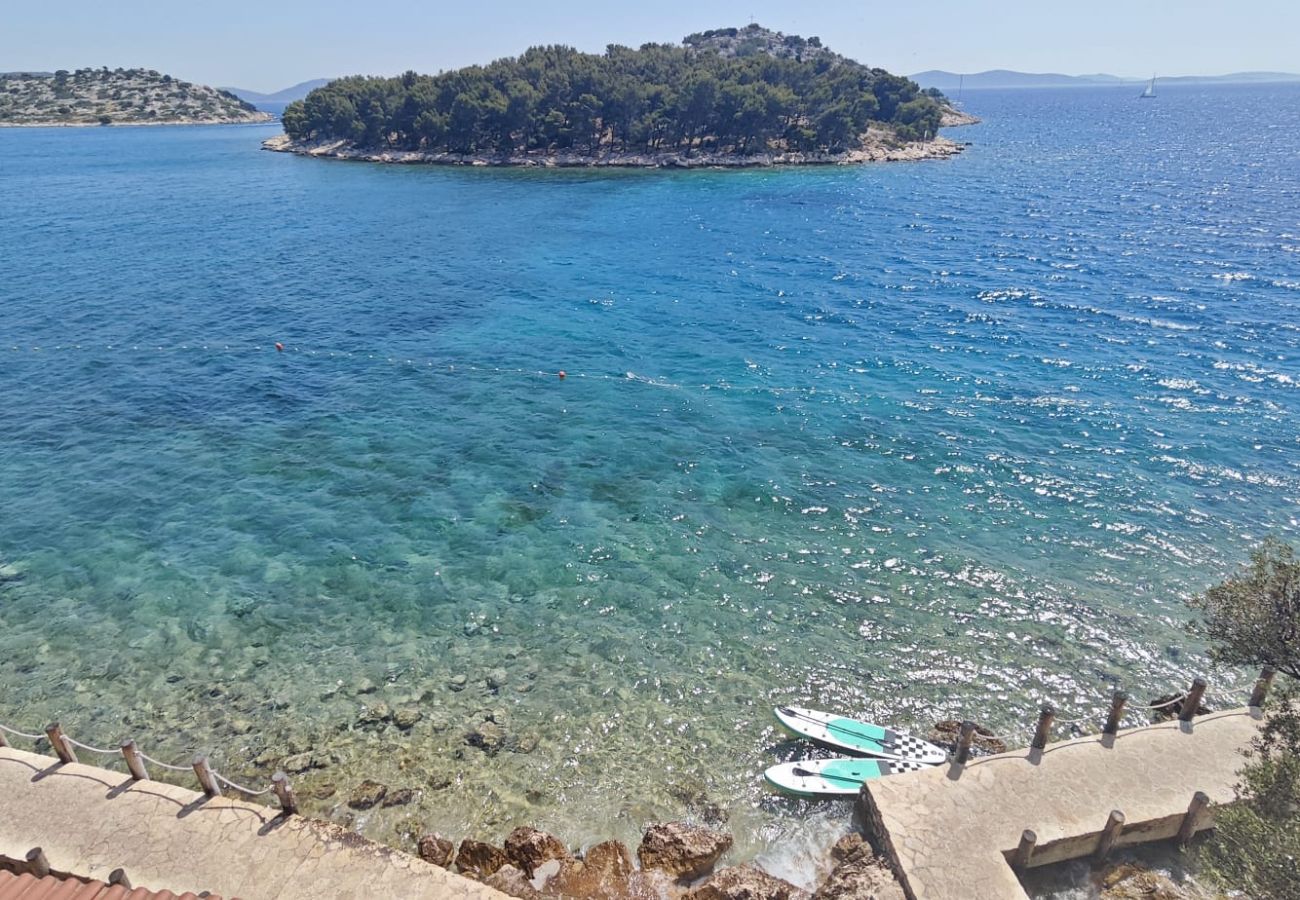 Apartment in Tribunj - Apartment in Tribunj with Seaview, Terrace, Air condition, WIFI (68-2)