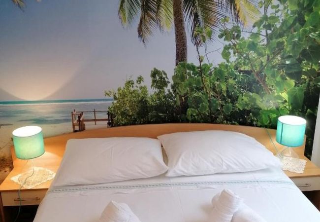 Apartment in Mali Lošinj - Apartment in Mali Lošinj with Balcony, Air condition, WIFI (72-1) Apartment in Mali Lošinj - Apartment in Mali Lošinj with Balcony, Air condition, WIFI (72-1)