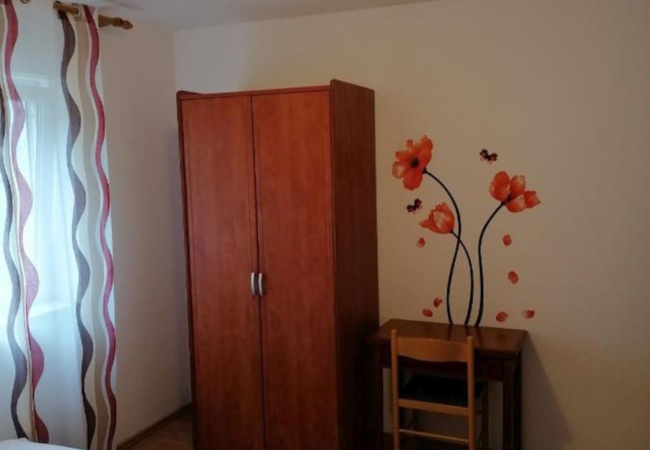 Apartment in Mali Lošinj - Apartment in Mali Lošinj with Balcony, Air condition, WIFI (72-1)