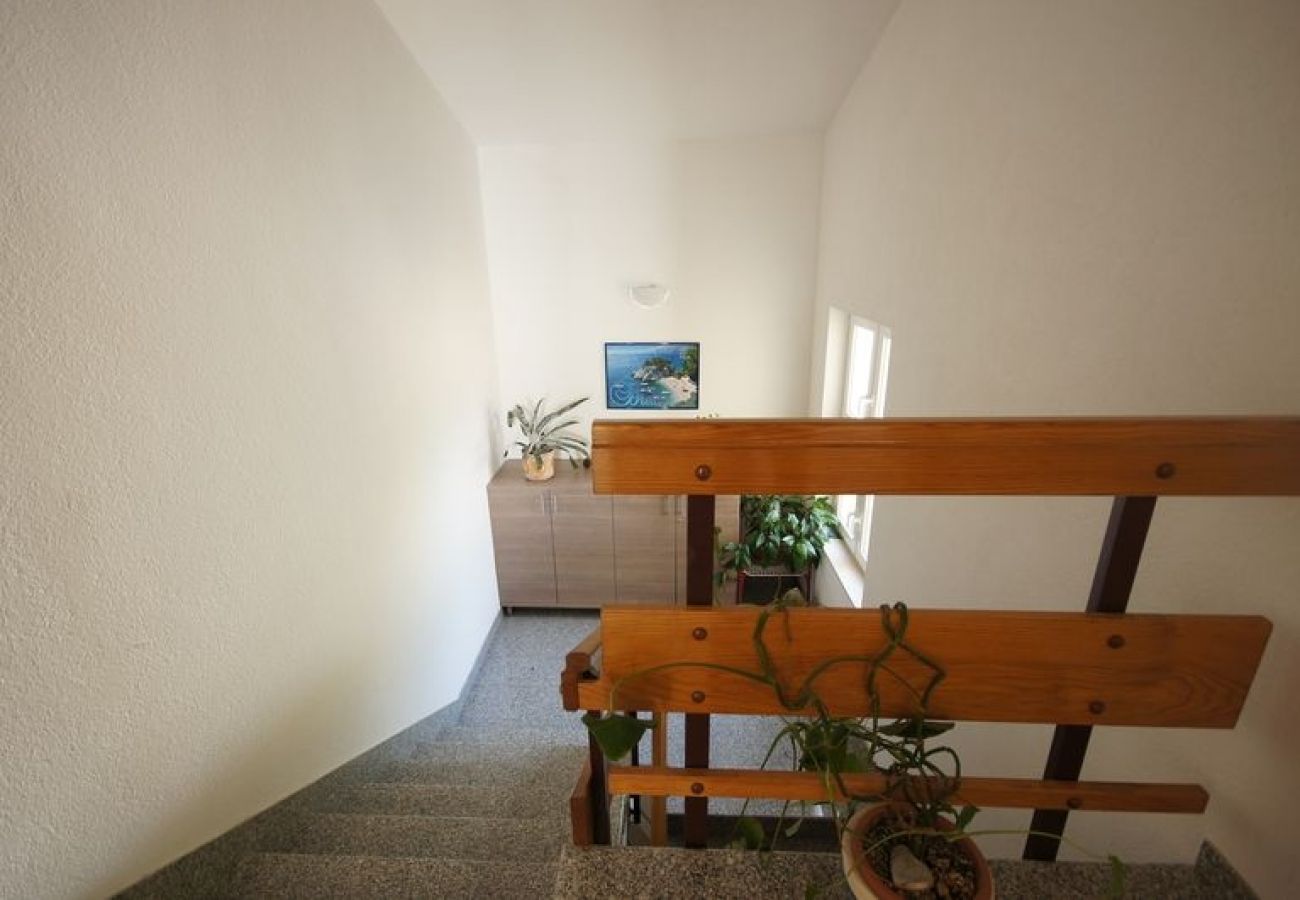 Apartment in Brela - Apartment in Brela with Seaview, Balcony, Air condition, WIFI (75-1)