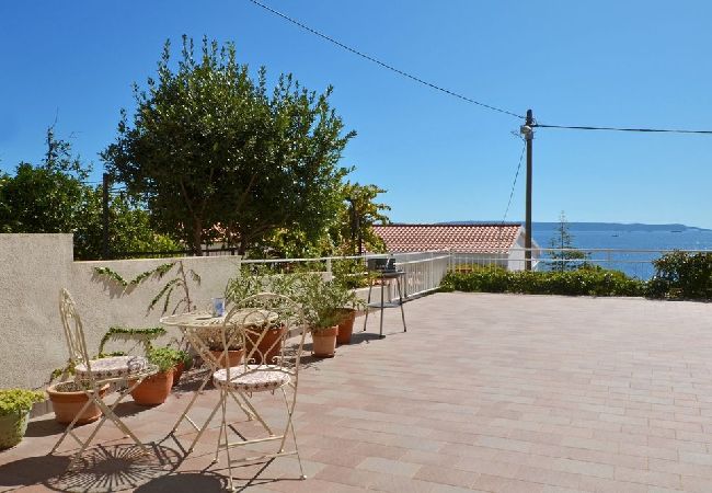 Apartment in Seget Vranjica - Apartment in Seget Vranjica with Seaview, Balcony, Air condition, WIFI (91-2) Apartment in Seget Vranjica - Apartment in Seget Vranjica with Seaview, Balcony, Air condition, WIFI (91-2)