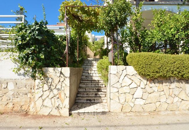 Apartment in Seget Vranjica - Apartment in Seget Vranjica with Seaview, Balcony, Air condition, WIFI (91-2) Apartment in Seget Vranjica - Apartment in Seget Vranjica with Seaview, Balcony, Air condition, WIFI (91-2)