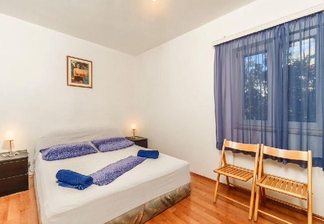 Apartment in Pisak - Apartment in Pisak with Seaview, Terrace, Air condition, WIFI (102-3) Apartment in Pisak - Apartment in Pisak with Seaview, Terrace, Air condition, WIFI (102-3)