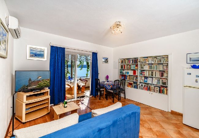 Apartment in Pisak - Apartment in Pisak with Seaview, Terrace, Air condition, WIFI (102-3) Apartment in Pisak - Apartment in Pisak with Seaview, Terrace, Air condition, WIFI (102-3)