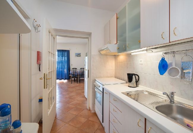 Apartment in Pisak - Apartment in Pisak with Seaview, Terrace, Air condition, WIFI (102-3) Apartment in Pisak - Apartment in Pisak with Seaview, Terrace, Air condition, WIFI (102-3)