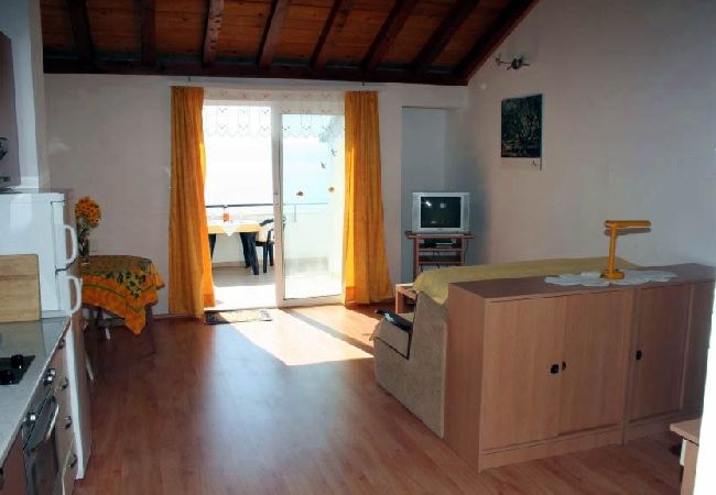 Studio in Pisak - Studio apartment in Pisak with Seaview, Terrace, Air condition, WIFI (102-5) Studio in Pisak - Studio apartment in Pisak with Seaview, Terrace, Air condition, WIFI (102-5)