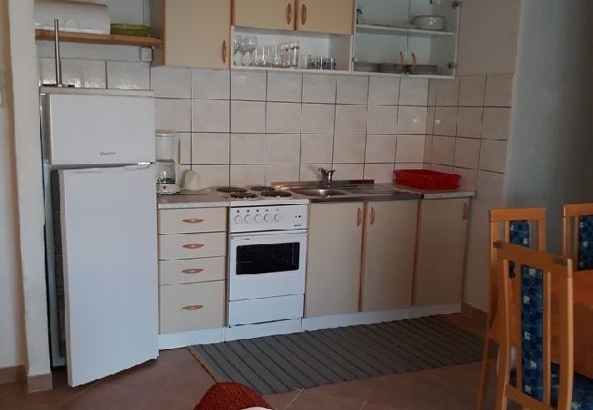 Apartment in Murter - Apartment in Murter with Terrace, Air condition, WIFI, Washing machine (125-1) Apartment in Murter - Apartment in Murter with Terrace, Air condition, WIFI, Washing machine (125-1)