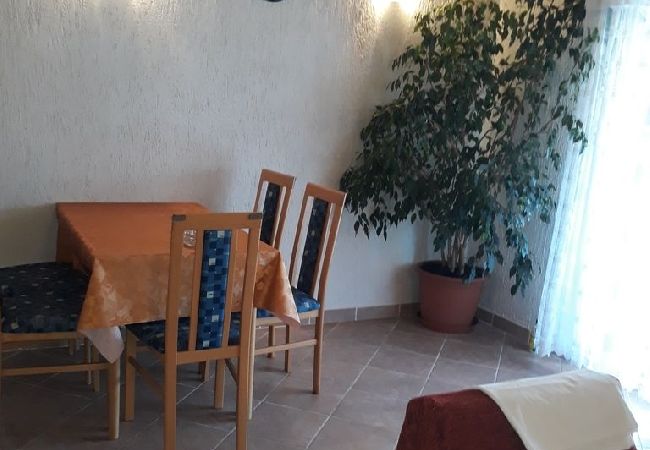 Apartment in Murter - Apartment in Murter with Terrace, Air condition, WIFI, Washing machine (125-1) Apartment in Murter - Apartment in Murter with Terrace, Air condition, WIFI, Washing machine (125-1)