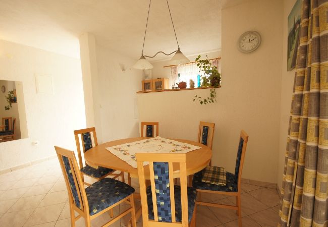 Apartment in Murter - Apartment in Murter with Terrace, Air condition, WIFI, Washing machine (125-3) Apartment in Murter - Apartment in Murter with Terrace, Air condition, WIFI, Washing machine (125-3)