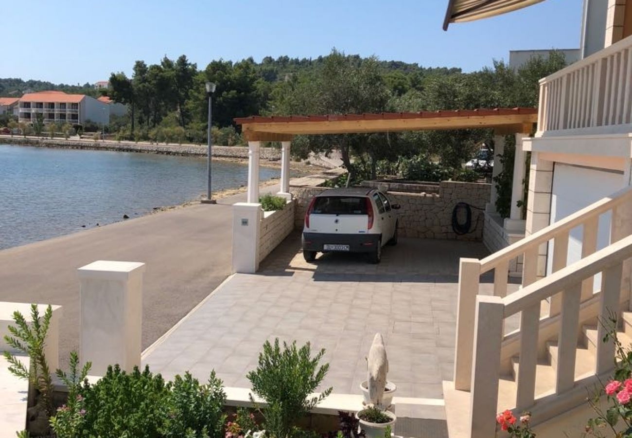 Studio in Lumbarda - Studio apartment in Lumbarda with Seaview, Terrace, Air condition, WIFI (128-3)