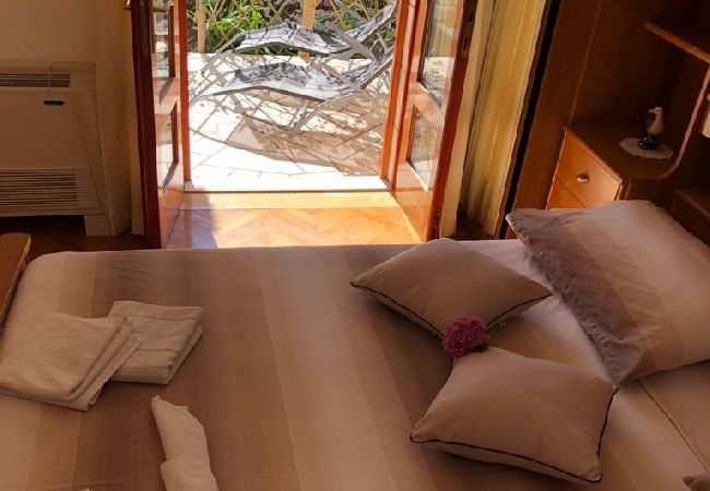 House in Lumbarda - Holiday Home in Lumbarda with Seaview, Terrace, Air condition, WIFI (128-4) House in Lumbarda - Holiday Home in Lumbarda with Seaview, Terrace, Air condition, WIFI (128-4)
