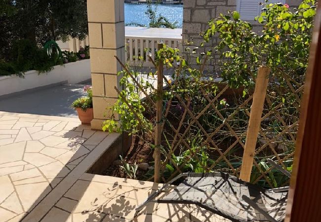 House in Lumbarda - Holiday Home in Lumbarda with Seaview, Terrace, Air condition, WIFI (128-4) House in Lumbarda - Holiday Home in Lumbarda with Seaview, Terrace, Air condition, WIFI (128-4)