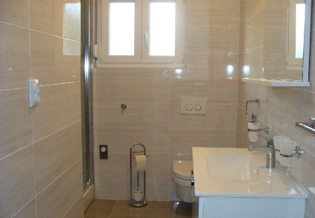 Apartment in Sukošan - Apartment in Sukošan with Terrace, Air condition, WIFI (131-4) Apartment in Sukošan - Apartment in Sukošan with Terrace, Air condition, WIFI (131-4)