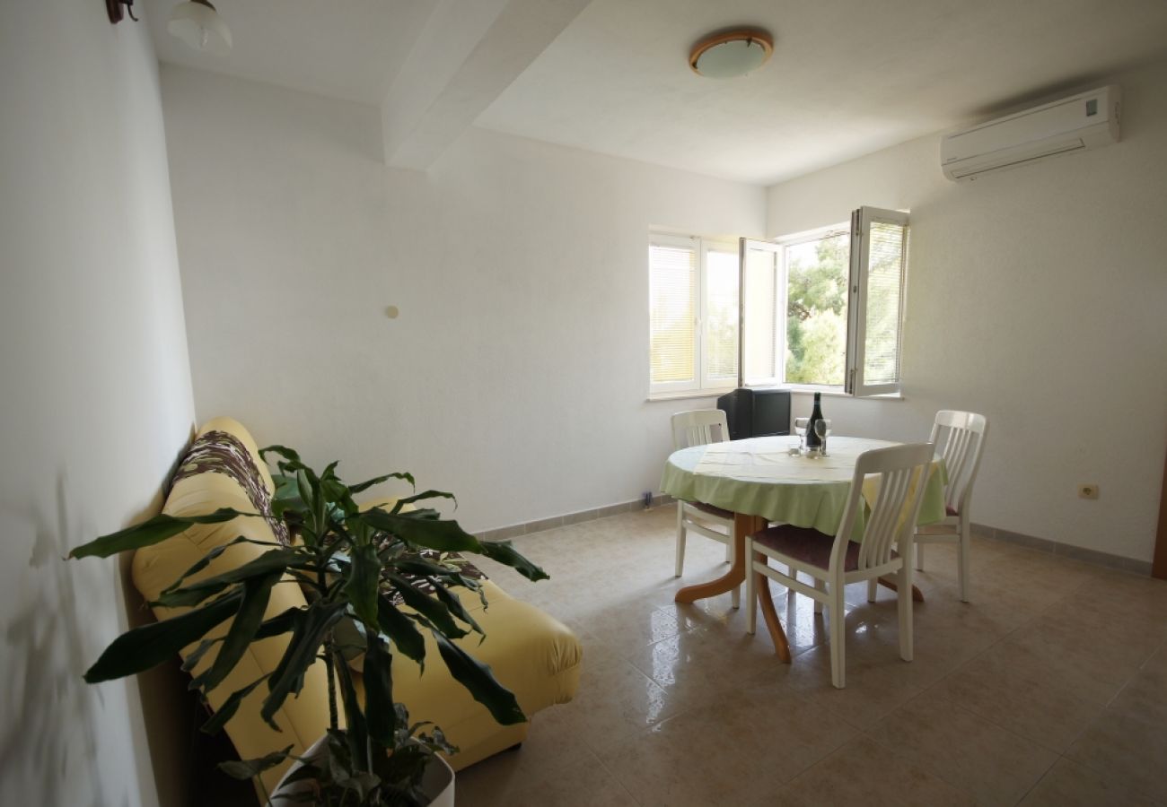 Apartment in Brela - Apartment in Brela with Seaview, Terrace, Air condition, WIFI (75-5)