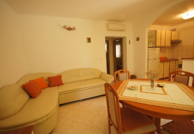 House in Vis - Holiday Home in Vis with Terrace, Air condition, Dishwasher (139-1) House in Vis - Holiday Home in Vis with Terrace, Air condition, Dishwasher (139-1)