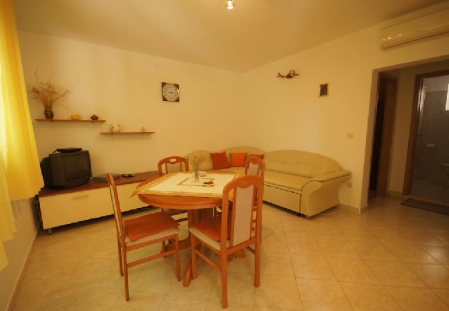 House in Vis - Holiday Home in Vis with Terrace, Air condition, Dishwasher (139-1) House in Vis - Holiday Home in Vis with Terrace, Air condition, Dishwasher (139-1)