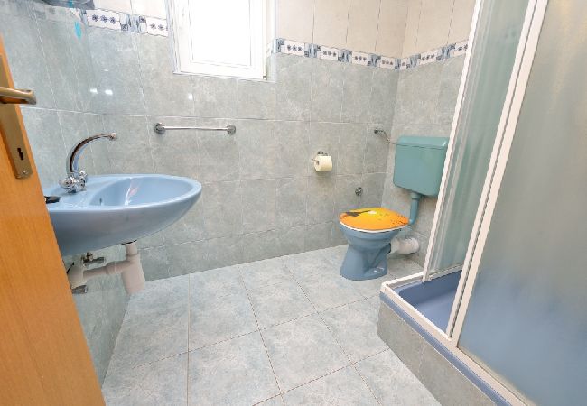 Apartment in Drage - Apartment in Drage with Seaview, Balcony, Air condition, WIFI (566-1) Apartment in Drage - Apartment in Drage with Seaview, Balcony, Air condition, WIFI (566-1)