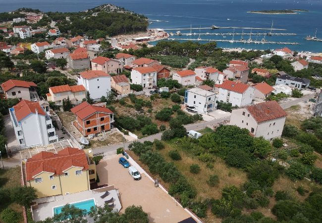 Apartment in Drage - Apartment in Drage with Seaview, Balcony, Air condition, WIFI (566-1) Apartment in Drage - Apartment in Drage with Seaview, Balcony, Air condition, WIFI (566-1)