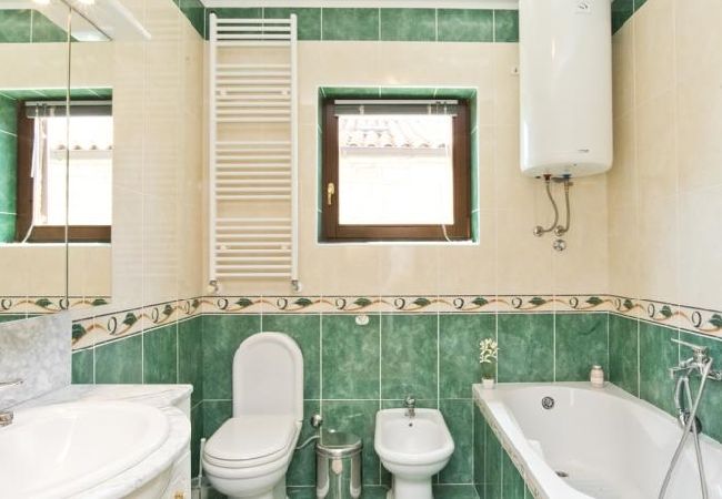 House in Buje - Holiday Home in Buje with Balcony, Air condition, WIFI, Washing machine (567-1) House in Buje - Holiday Home in Buje with Balcony, Air condition, WIFI, Washing machine (567-1)