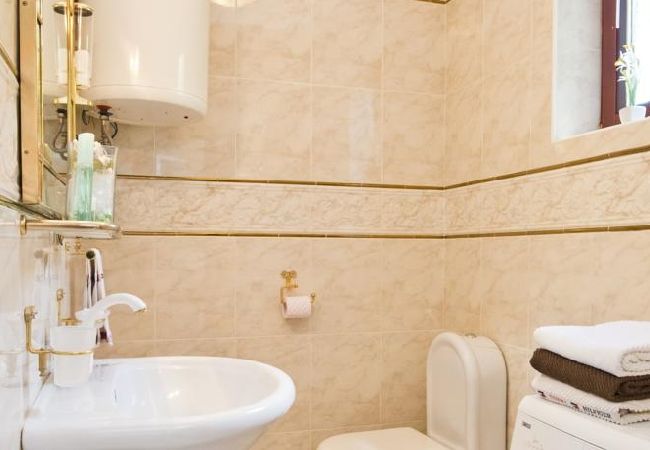 House in Buje - Holiday Home in Buje with Balcony, Air condition, WIFI, Washing machine (567-1) House in Buje - Holiday Home in Buje with Balcony, Air condition, WIFI, Washing machine (567-1)