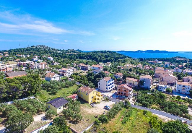 House in Drage - Holiday Home in Drage with Seaview, Balcony, Air condition, WIFI (571-1) House in Drage - Holiday Home in Drage with Seaview, Balcony, Air condition, WIFI (571-1)