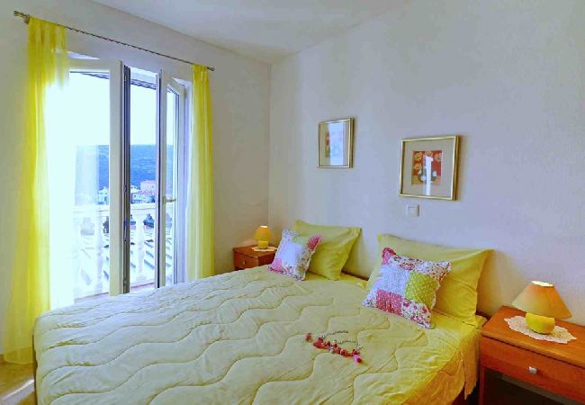House in Rabac - Holiday Home in Rabac with Seaview, Air condition, WIFI, Washing machine (577-1) House in Rabac - Holiday Home in Rabac with Seaview, Air condition, WIFI, Washing machine (577-1)