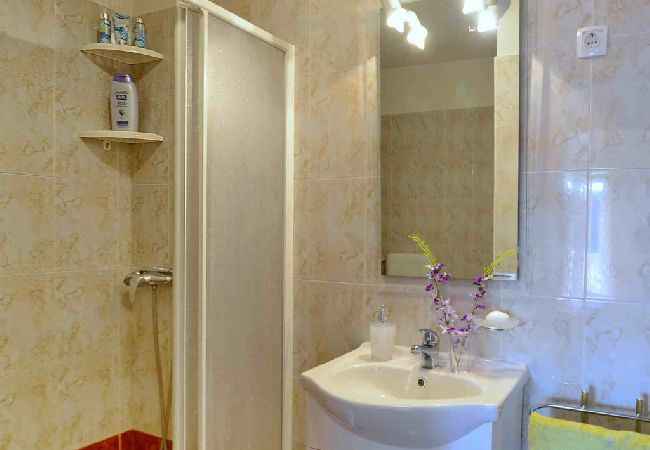 House in Rabac - Holiday Home in Rabac with Seaview, Air condition, WIFI, Washing machine (577-1) House in Rabac - Holiday Home in Rabac with Seaview, Air condition, WIFI, Washing machine (577-1)