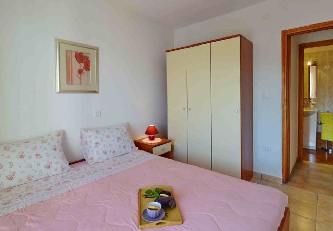 House in Rabac - Holiday Home in Rabac with Seaview, Air condition, WIFI, Washing machine (577-1) House in Rabac - Holiday Home in Rabac with Seaview, Air condition, WIFI, Washing machine (577-1)