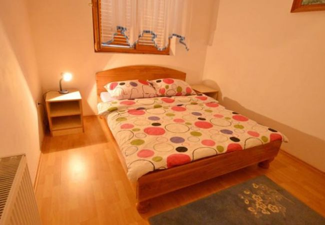 Apartment in Rakovica - Apartment in Rakovica with Balcony, WIFI (601-2) Apartment in Rakovica - Apartment in Rakovica with Balcony, WIFI (601-2)