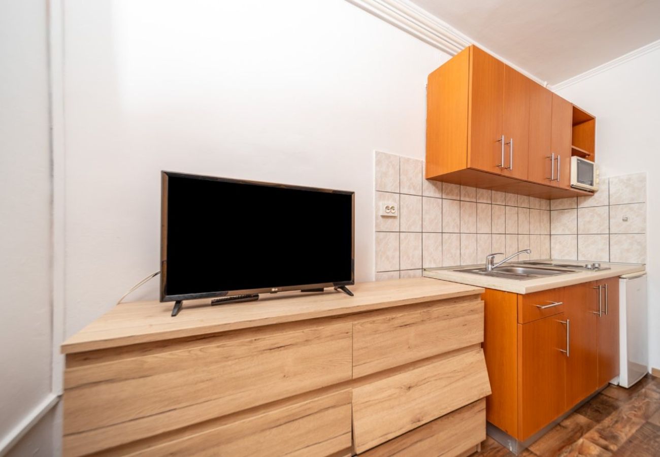 Apartment in Rab - Apartment in Barbat with Seaview, Balcony, Air condition (660-1)