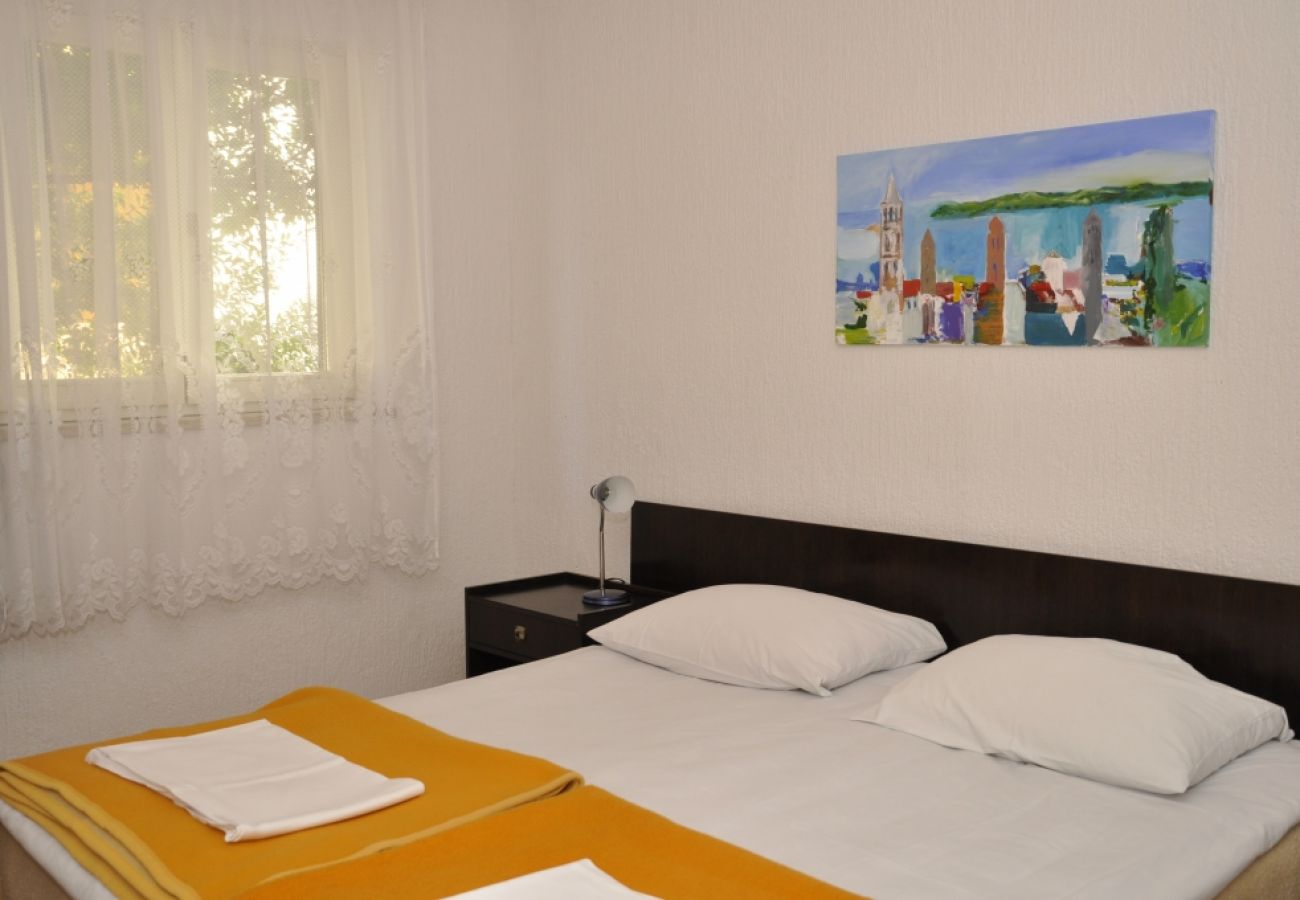 Apartment in Rab - Apartment in Barbat with Balcony, Air condition (660-2)