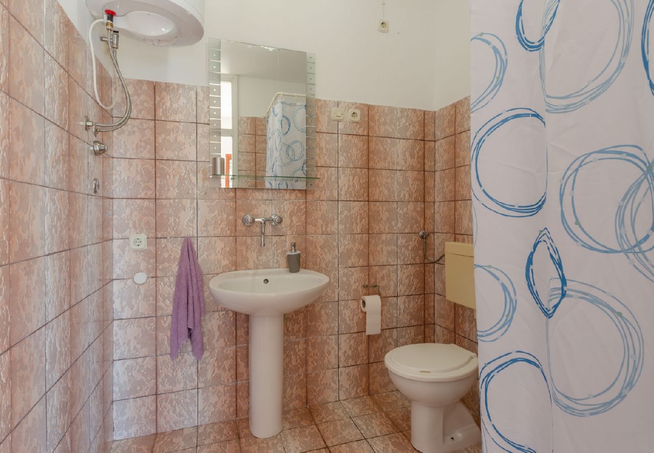 Apartment in Karbuni - Apartment in Karbuni with Seaview, Balcony, Air condition, WIFI (217-1)