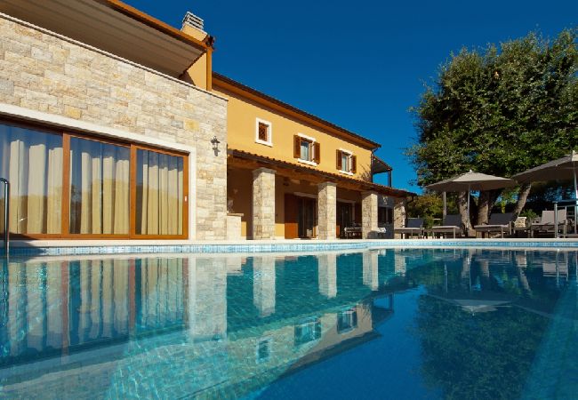 House in Labin - Holiday Home in Labin with Terrace, Air condition, WIFI, Washing machine (688-1) House in Labin - Holiday Home in Labin with Terrace, Air condition, WIFI, Washing machine (688-1)