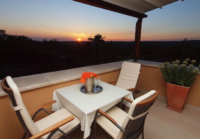 House in Labin - Holiday Home in Labin with Terrace, Air condition, WIFI, Washing machine (688-1) House in Labin - Holiday Home in Labin with Terrace, Air condition, WIFI, Washing machine (688-1)