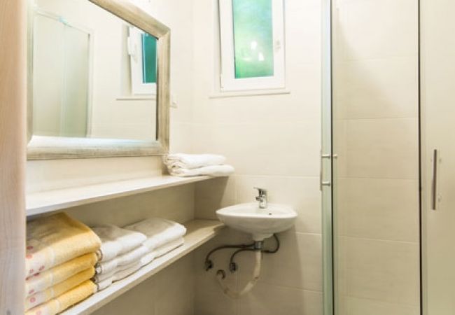 House in Savudrija - Holiday Home in Savudrija with Terrace, Air condition, WIFI, Washing machine (123-11) House in Savudrija - Holiday Home in Savudrija with Terrace, Air condition, WIFI, Washing machine (123-11)