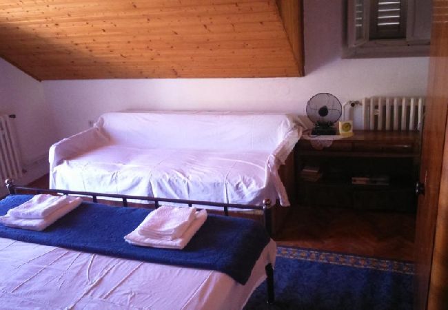 House in Viganj - Holiday Home in Viganj with Seaview, Terrace, WIFI, Washing machine (825-1) House in Viganj - Holiday Home in Viganj with Seaview, Terrace, WIFI, Washing machine (825-1)