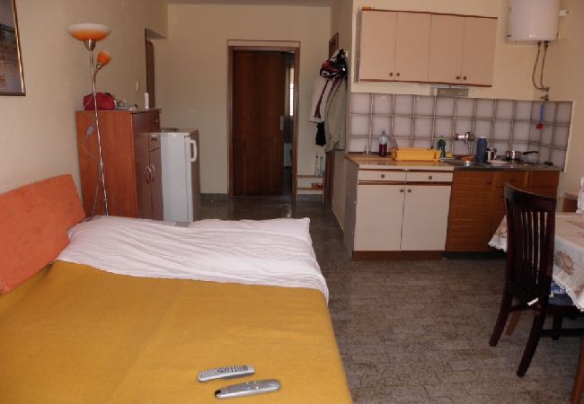 Apartment in Baška - Apartment in Baška with Terrace, Air condition, WIFI, Washing machine (863-3) Apartment in Baška - Apartment in Baška with Terrace, Air condition, WIFI, Washing machine (863-3)