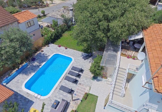 Apartment in Bibinje - Apartment in Bibinje with Terrace, Air condition, WIFI, Washing machine (877-1) Apartment in Bibinje - Apartment in Bibinje with Terrace, Air condition, WIFI, Washing machine (877-1)