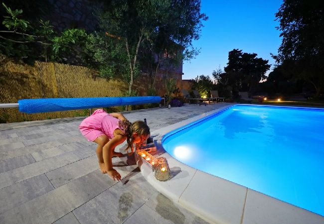 Apartment in Bibinje - Apartment in Bibinje with Terrace, Air condition, WIFI, Washing machine (877-1) Apartment in Bibinje - Apartment in Bibinje with Terrace, Air condition, WIFI, Washing machine (877-1)