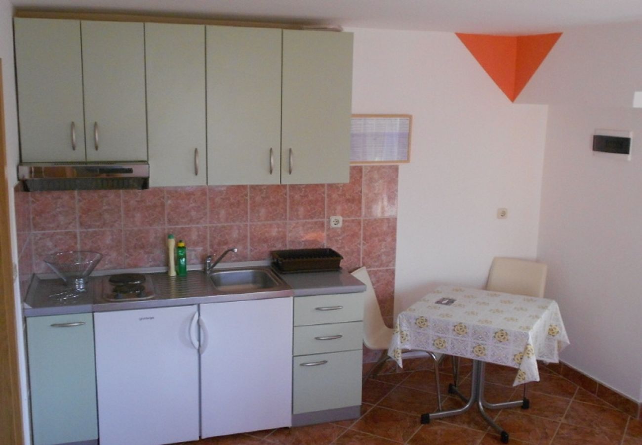 Studio in Privlaka - Studio apartment in Privlaka with Balcony, Air condition, WIFI (878-2)