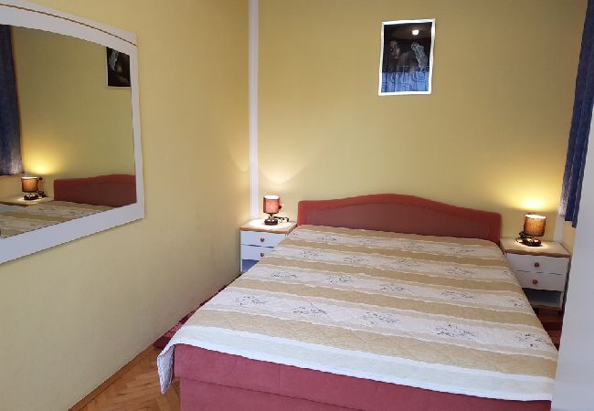 Apartment in Baška - Apartment in Baška with Terrace, Air condition, WIFI (883-2) Apartment in Baška - Apartment in Baška with Terrace, Air condition, WIFI (883-2)