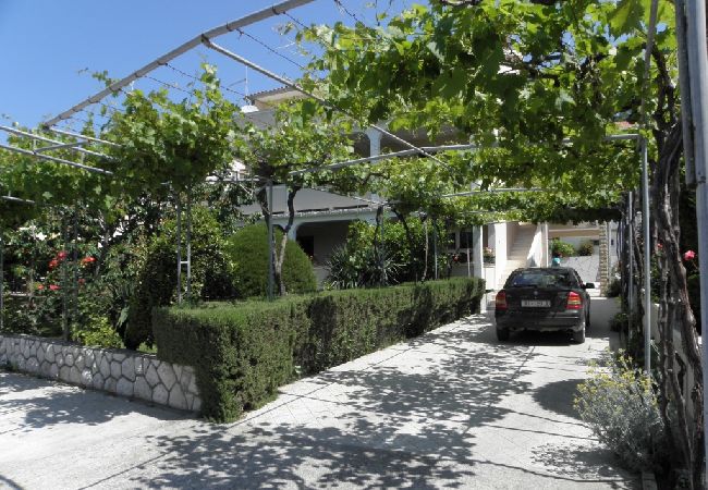 Apartment in Lopar - Apartment in Lopar with Terrace, Air condition, WIFI, Washing machine (893-4) Apartment in Lopar - Apartment in Lopar with Terrace, Air condition, WIFI, Washing machine (893-4)