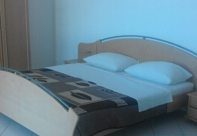Apartment in Duce - Apartment in Duće with Seaview, Terrace, Air condition, WIFI (900-2) Apartment in Duce - Apartment in Duće with Seaview, Terrace, Air condition, WIFI (900-2)