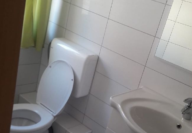 Apartment in Duce - Apartment in Duće with Seaview, Terrace, Air condition, WIFI (900-2) Apartment in Duce - Apartment in Duće with Seaview, Terrace, Air condition, WIFI (900-2)