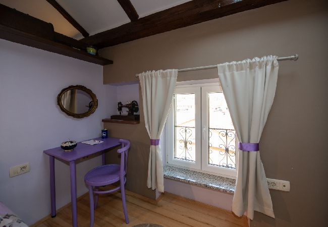 Apartment in Opatija - Apartment in Opatija with Air condition, WIFI, Washing machine (905-2) Apartment in Opatija - Apartment in Opatija with Air condition, WIFI, Washing machine (905-2)